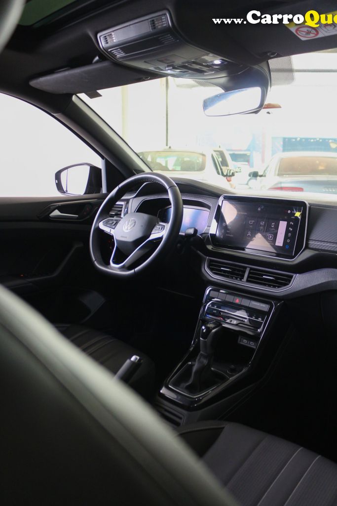 VOLKSWAGEN   T-CROSS HIGHLINE 1.4 TSI FLEX 16V 5P AUT   PRETO 2025 1.4 FLEX - Loja