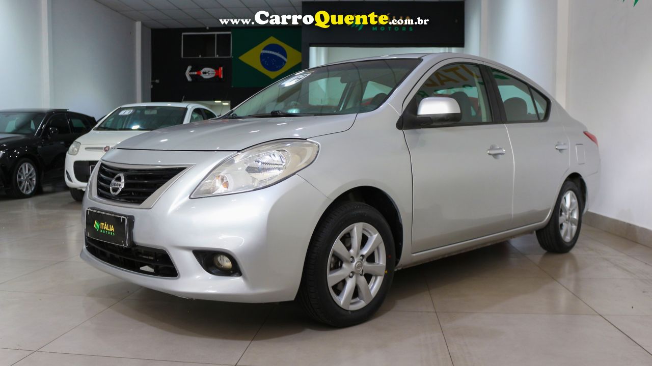 NISSAN   VERSA SL 1.6 16V FLEX FUEL 4P MEC.   PRATA 2013 1.6 FLEX - Loja