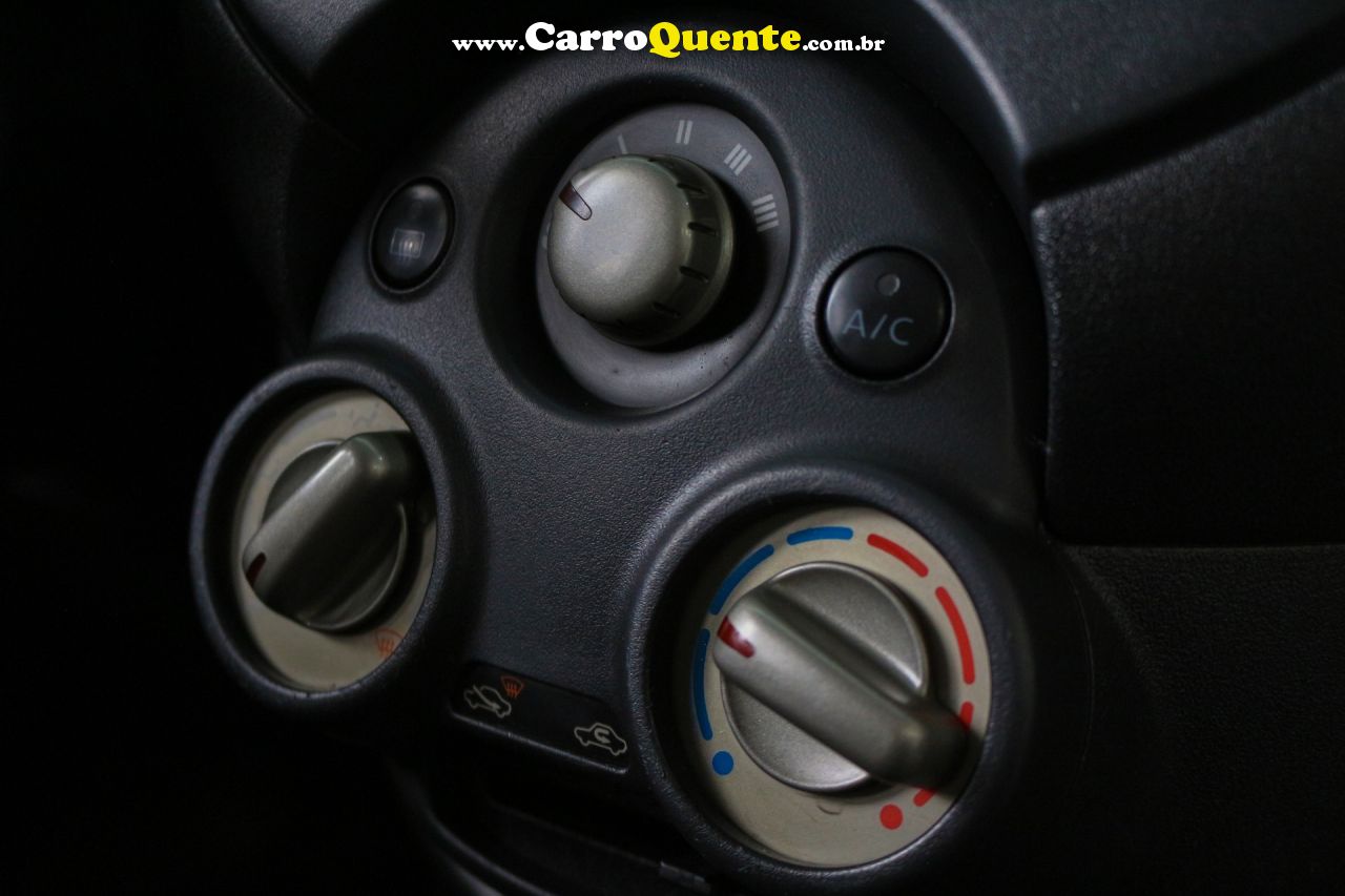 NISSAN   VERSA SL 1.6 16V FLEX FUEL 4P MEC.   PRATA 2013 1.6 FLEX - Loja
