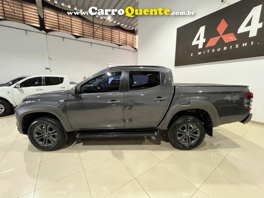 Mitsubishi L200 TRITON 2.4 16V TURBO DIESEL OUTDOOR GLS CD 4X4 AUTOMÁTICO - Loja