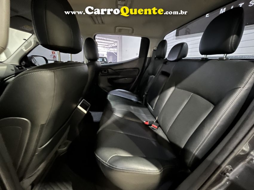 Mitsubishi L200 TRITON 2.4 16V TURBO DIESEL OUTDOOR GLS CD 4X4 AUTOMÁTICO - Loja