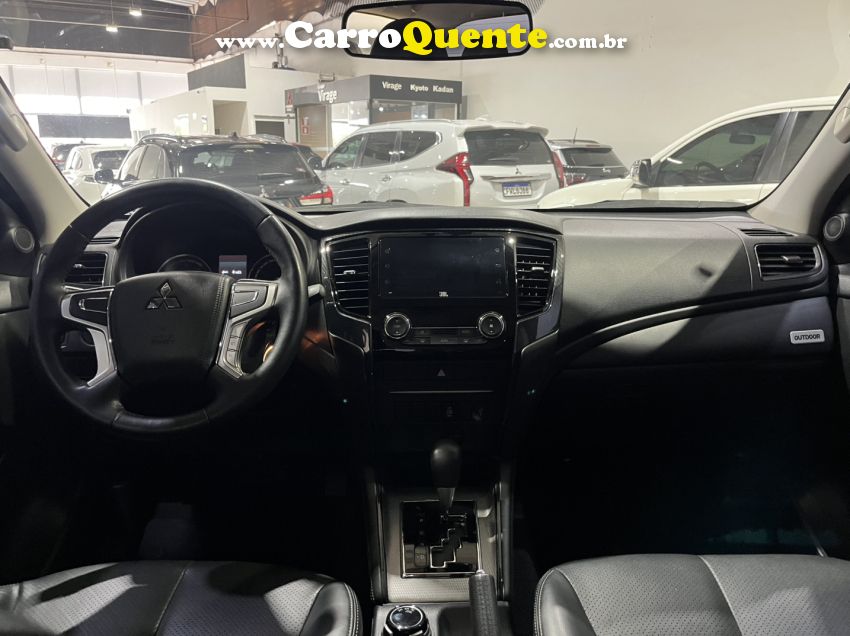 Mitsubishi L200 TRITON 2.4 16V TURBO DIESEL OUTDOOR GLS CD 4X4 AUTOMÁTICO - Loja