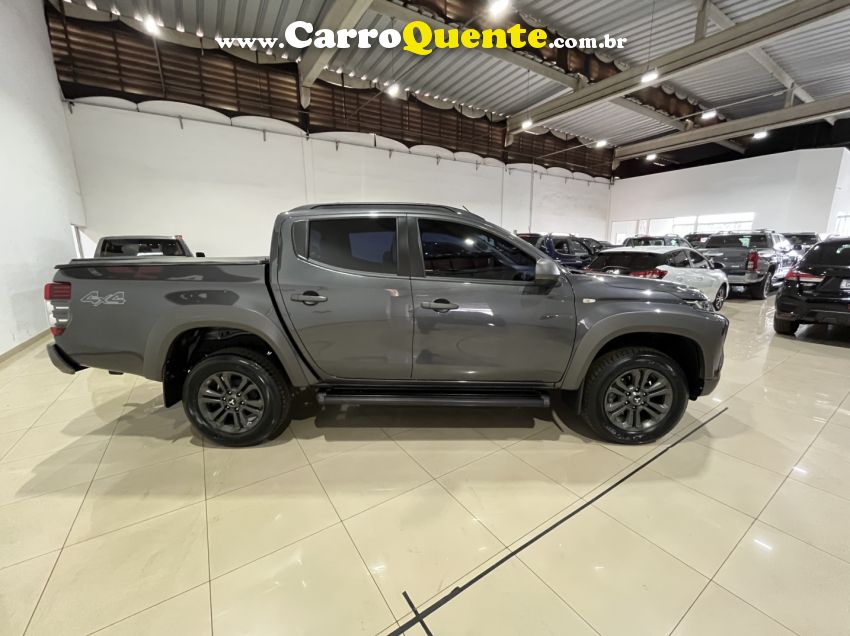 Mitsubishi L200 TRITON 2.4 16V TURBO DIESEL OUTDOOR GLS CD 4X4 AUTOMÁTICO - Loja