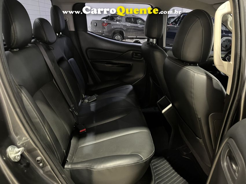 Mitsubishi L200 TRITON 2.4 16V TURBO DIESEL OUTDOOR GLS CD 4X4 AUTOMÁTICO - Loja