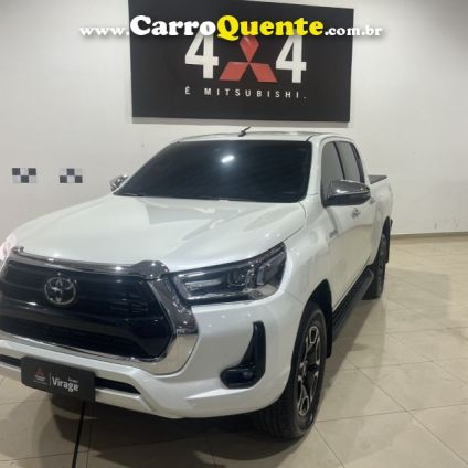 Toyota HILUX 2.8 D-4D TURBO DIESEL CD SRX 4X4 AUTOMÁTICO