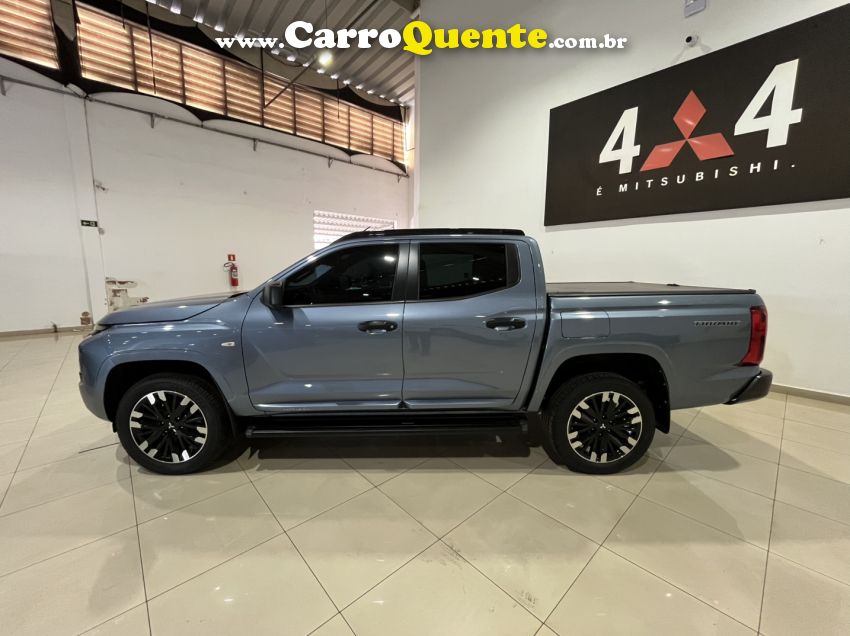 Mitsubishi TRITON 2.4 BITURBO DIESEL CD TARMAC 4X2 AUTOMÁTICO - Loja