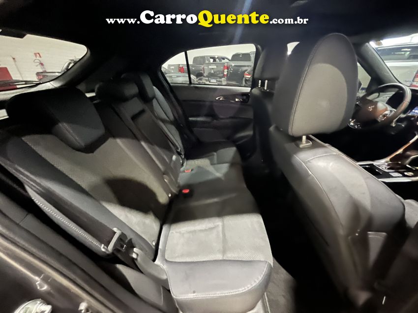 Mitsubishi ECLIPSE CROSS 1.5 MIVEC TURBO GASOLINA HPE-S BLACK S-AWC CVT - Loja