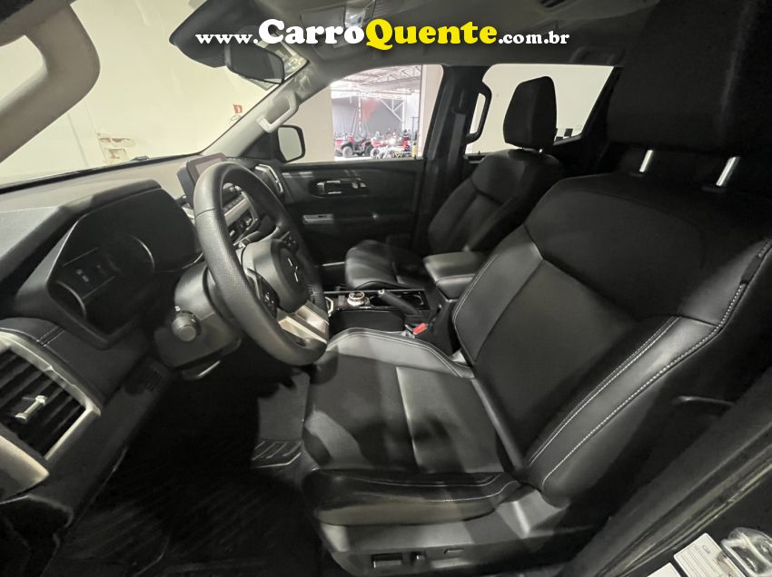 Mitsubishi TRITON 2.4 BITURBO DIESEL CD HPE 4X4 AUTOMÁTICO - Loja