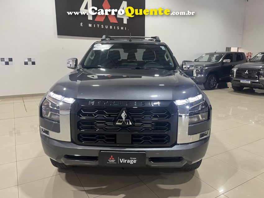 Mitsubishi TRITON 2.4 BITURBO DIESEL CD HPE 4X4 AUTOMÁTICO - Loja