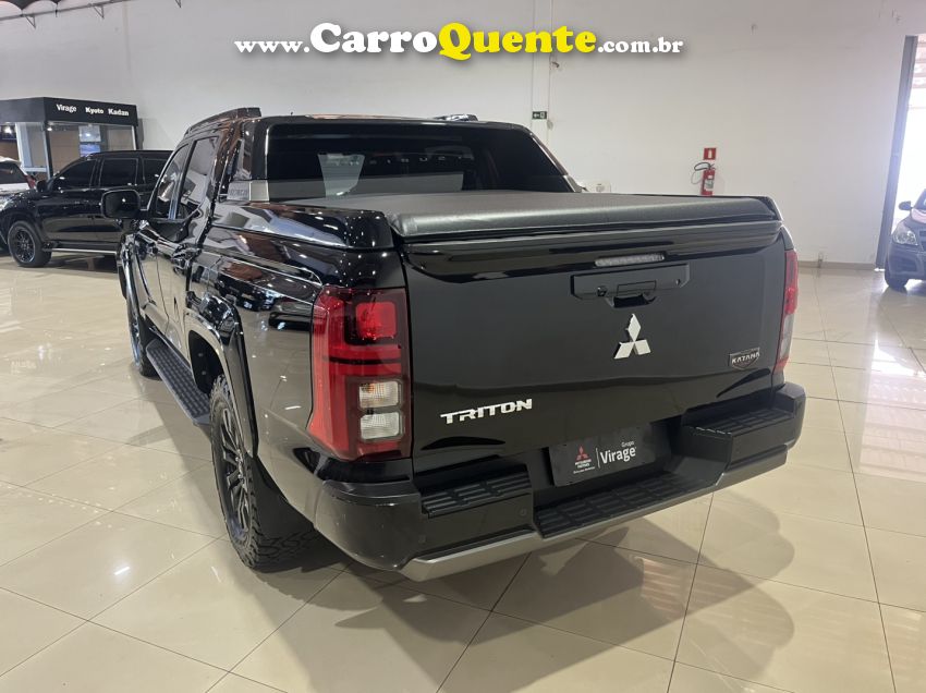 Mitsubishi TRITON 2.4 BITURBO DIESEL CD KATANA 4X4 AUTOMÁTICO - Loja