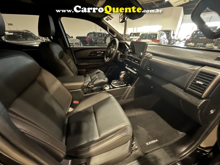 Mitsubishi TRITON 2.4 BITURBO DIESEL CD KATANA 4X4 AUTOMÁTICO - Loja