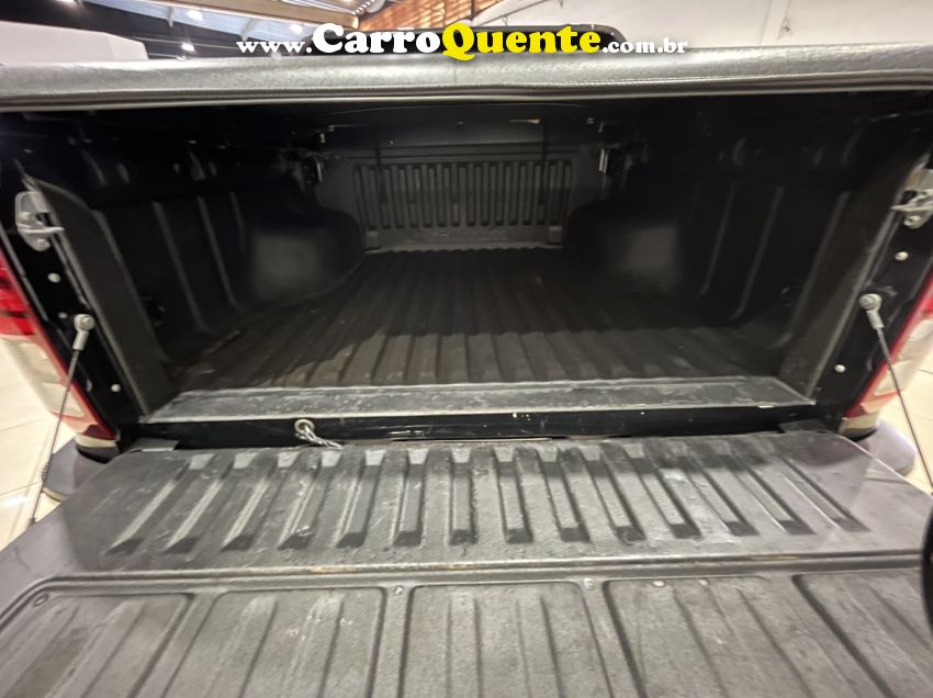 Mitsubishi TRITON 2.4 BITURBO DIESEL CD KATANA 4X4 AUTOMÁTICO - Loja