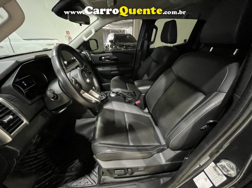Mitsubishi TRITON 2.4 BITURBO DIESEL CD HPE 4X4 AUTOMÁTICO - Loja