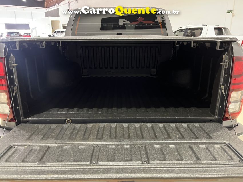 Mitsubishi TRITON 2.4 BITURBO DIESEL CD HPE 4X4 AUTOMÁTICO - Loja