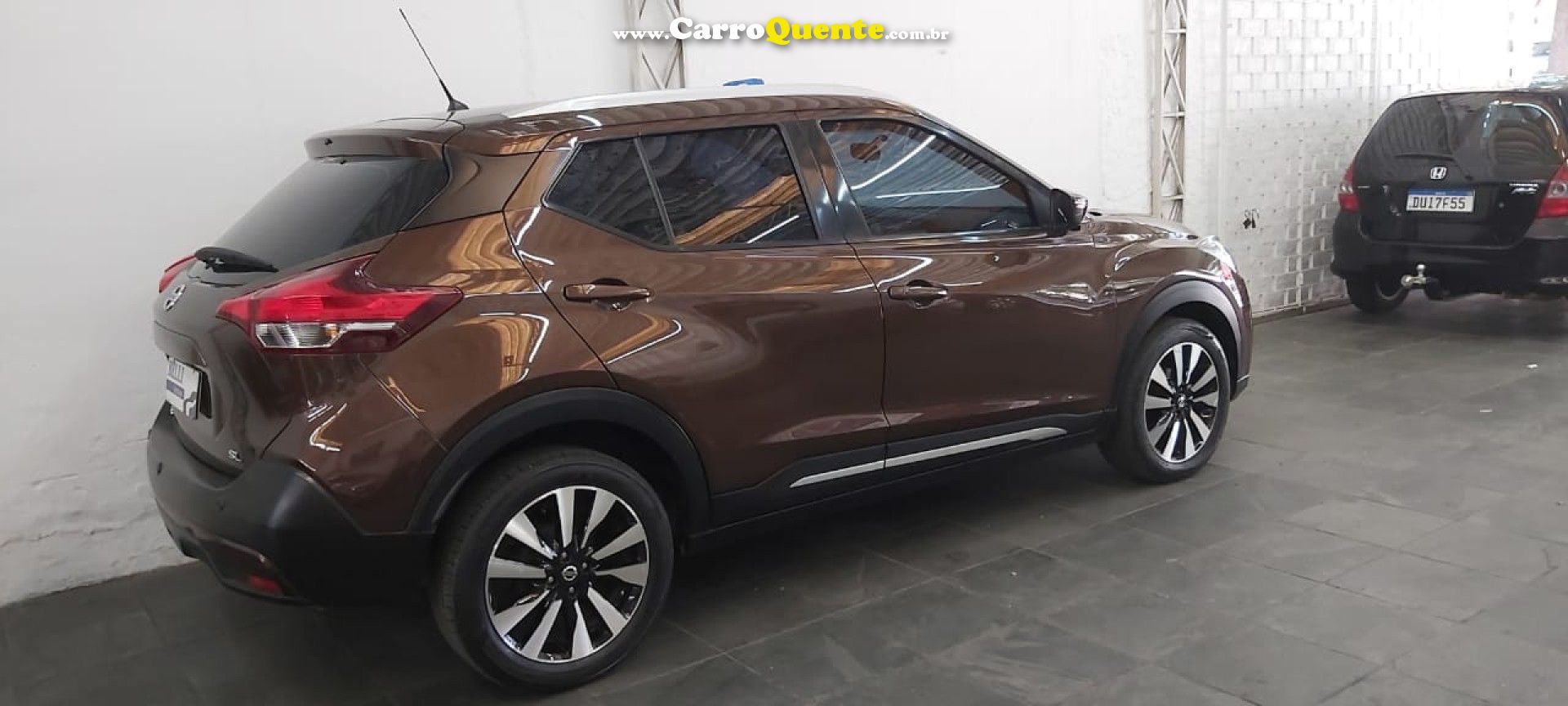 NISSAN   KICKS SL 1.6 16V FLEXSTAR 5P AUT.   MARROM 2017 1.6 FLEX - Loja