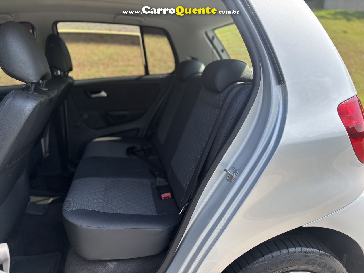 VOLKSWAGEN   FOX 1.6 MI TOTAL FLEX 8V 5P   PRATA 2013 1.6 FLEX - Loja