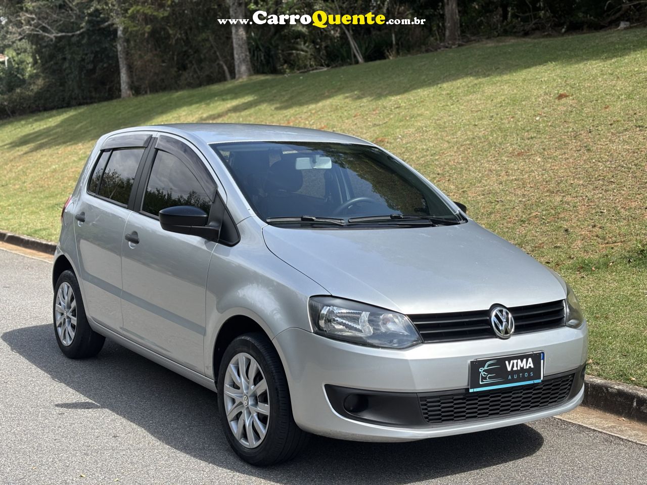 VOLKSWAGEN   FOX 1.6 MI TOTAL FLEX 8V 5P   PRATA 2013 1.6 FLEX - Loja