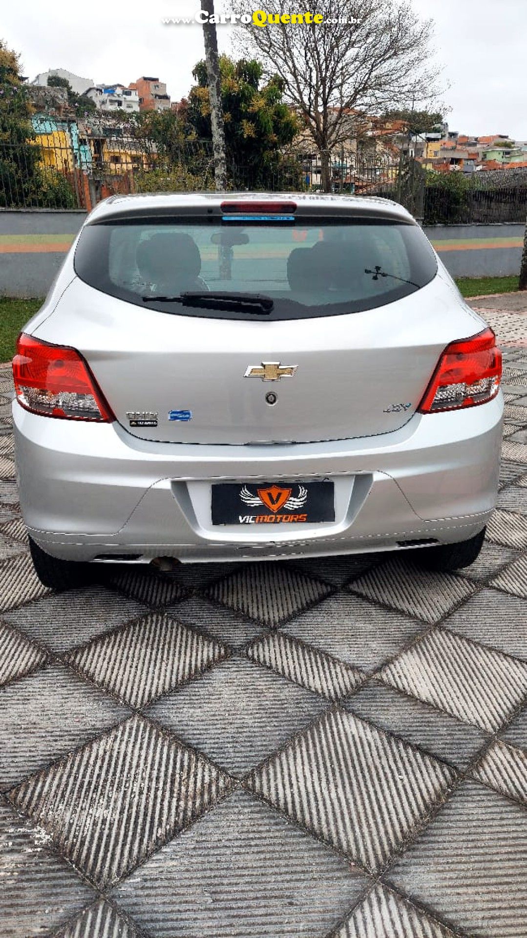 CHEVROLET   ONIX HATCH JOY 1.0 8V FLEX 5P MEC.   PRATA 2018 1.0 FLEX - Loja
