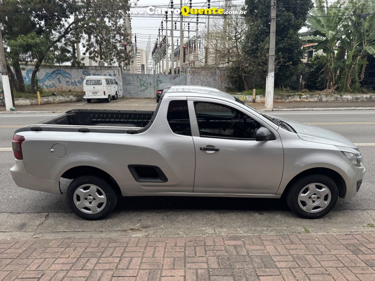 CHEVROLET   MONTANA LS 1.4 ECONOFLEX 8V 2P   PRATA 2013 1.4 FLEX - Loja