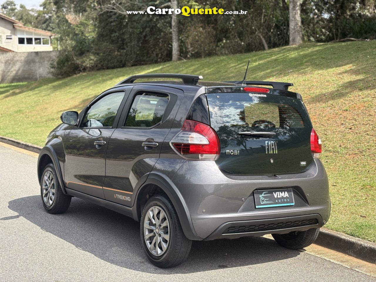 FIAT   MOBI TREKKING 1.0 FLEX 5P.   CINZA 2023 1.0 FLEX - Loja