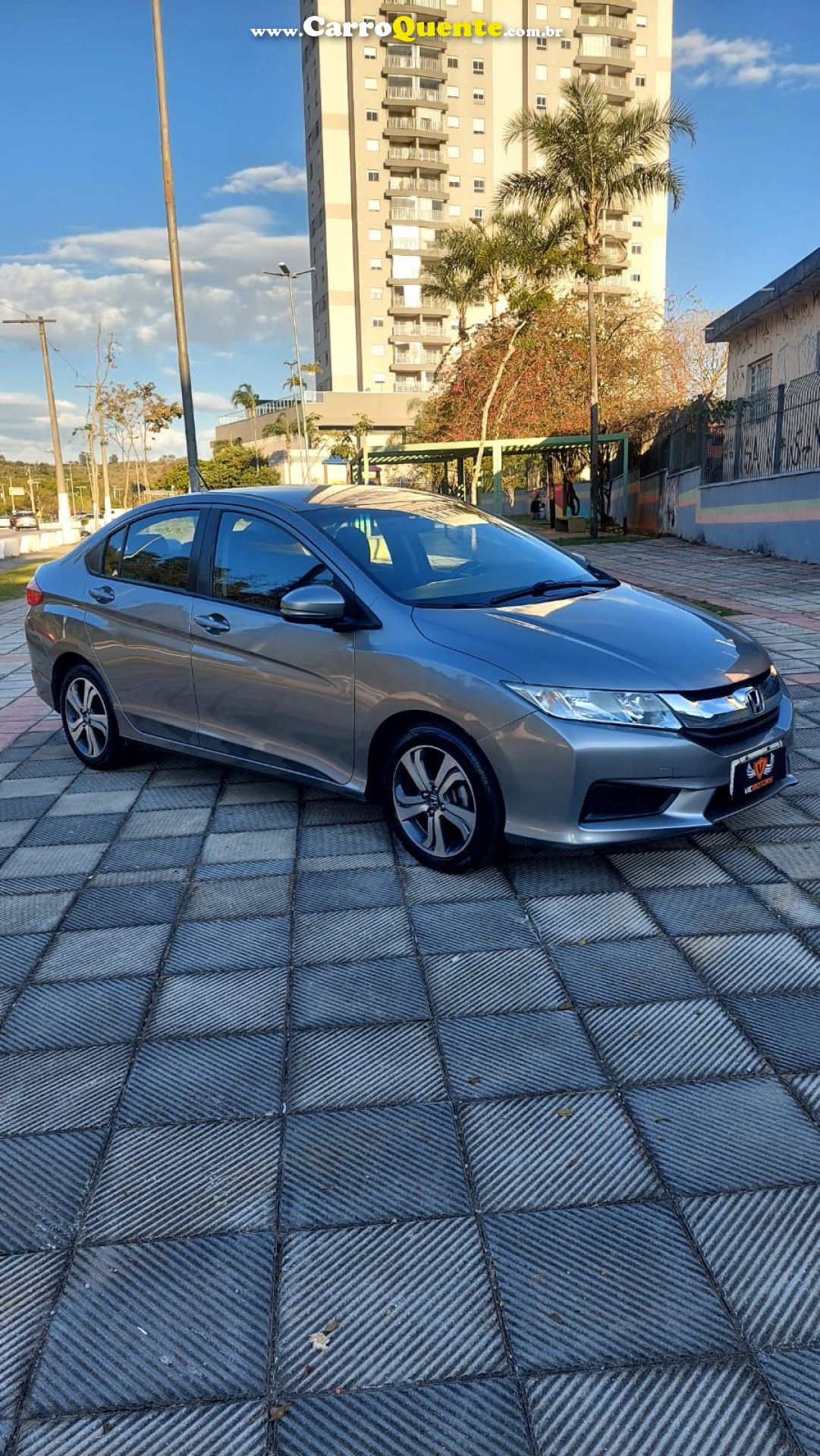 HONDA   CITY SEDAN LX 1.5 FLEX 16V 4P AUT.   PRATA 2015 1.5 FLEX - Loja