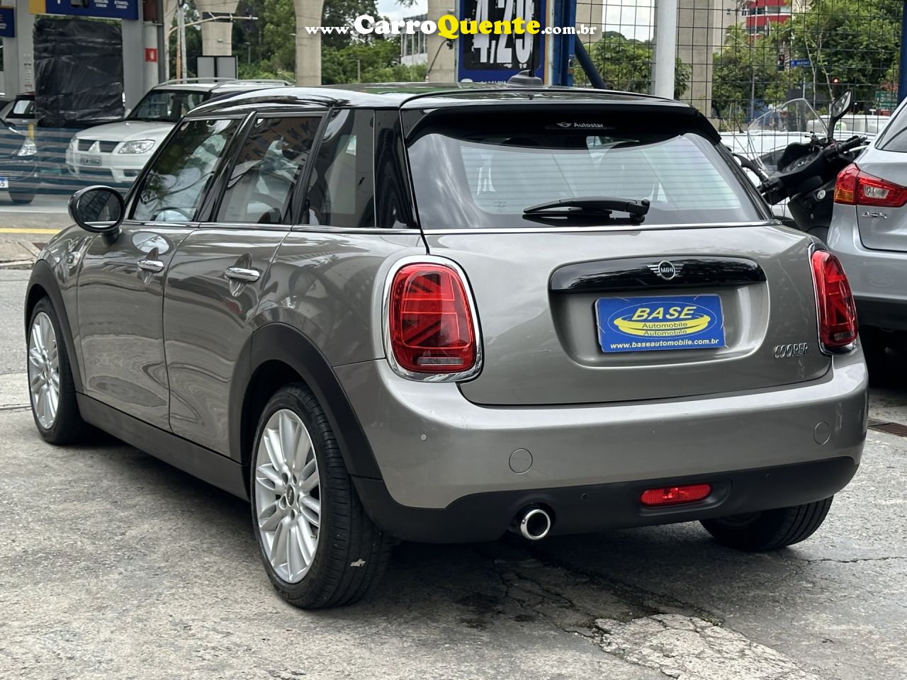 MINI   COOPER 1.5 TURBO 12V 5P AUT.   CINZA 2019 1.5 T GASOLINA - Loja