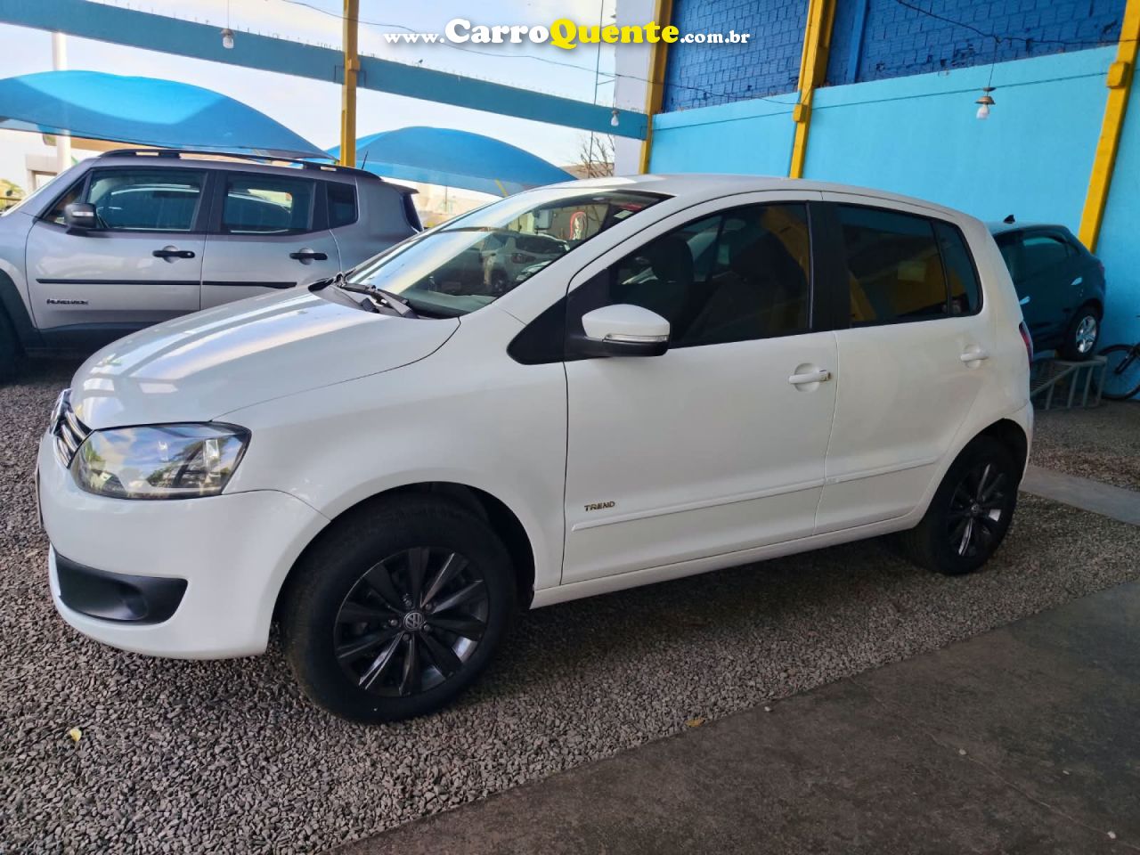 VOLKSWAGEN   FOX 1.0 MI TOTAL FLEX 8V 5P   BRANCO 2013 1.0 FLEX - Loja