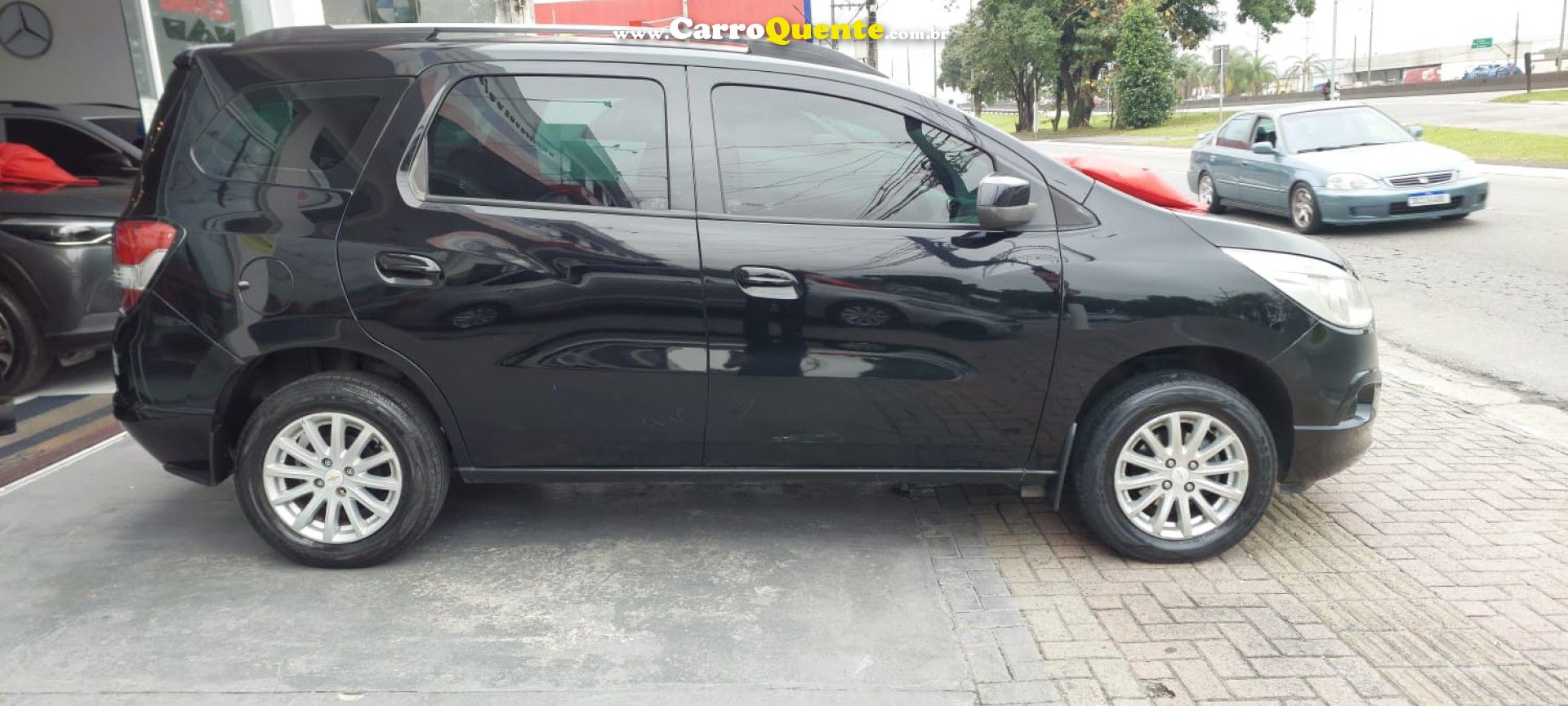 CHEVROLET   SPIN LT 1.8 8V ECONO.FLEX 5P AUT.   PRETO 2015 1.8 FLEX - Loja