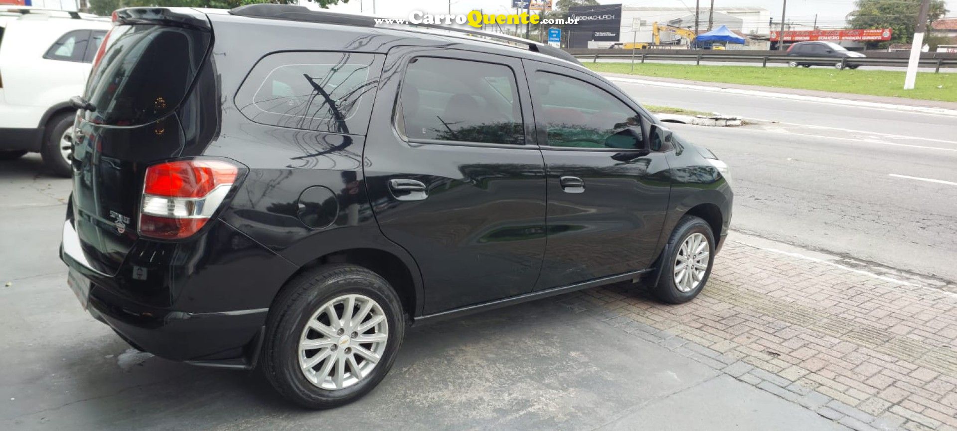 CHEVROLET   SPIN LT 1.8 8V ECONO.FLEX 5P AUT.   PRETO 2015 1.8 FLEX - Loja