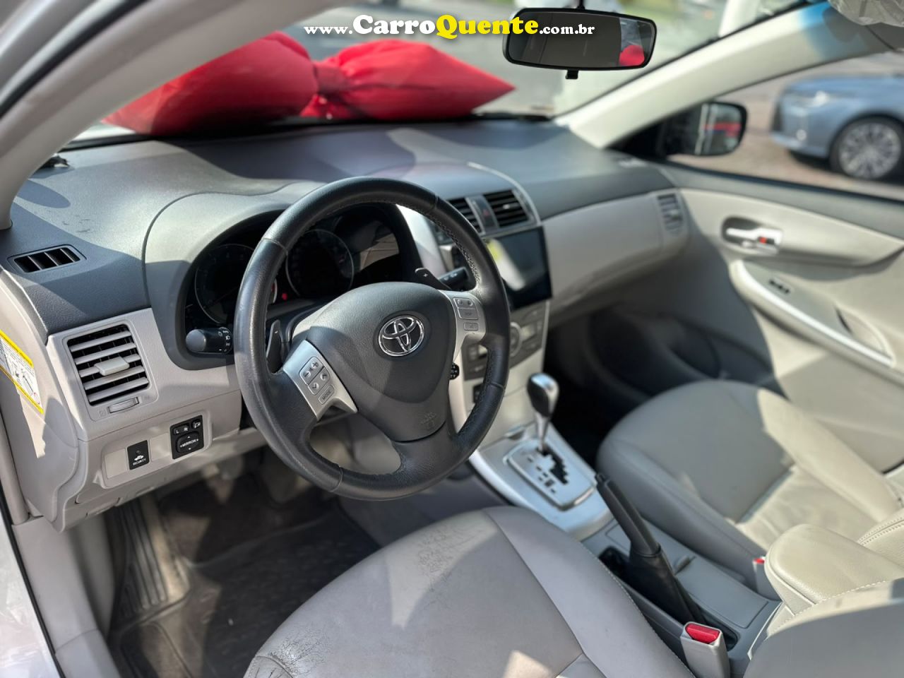 TOYOTA   COROLLA XEI 2.0 FLEX 16V AUT.   PRATA 2012 2.0 FLEX - Loja
