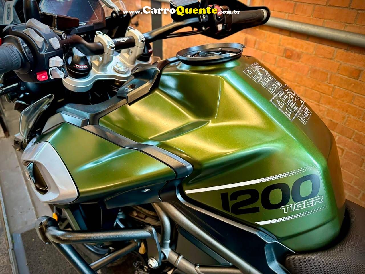 TRIUMPH TIGER 1200 XCX 2020 - Loja