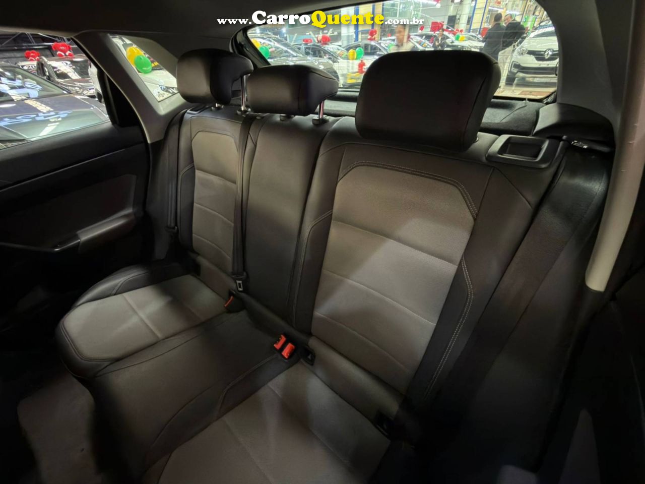 VOLKSWAGEN POLO 1.0 200 TSI HIGHLINE 2019 - Loja
