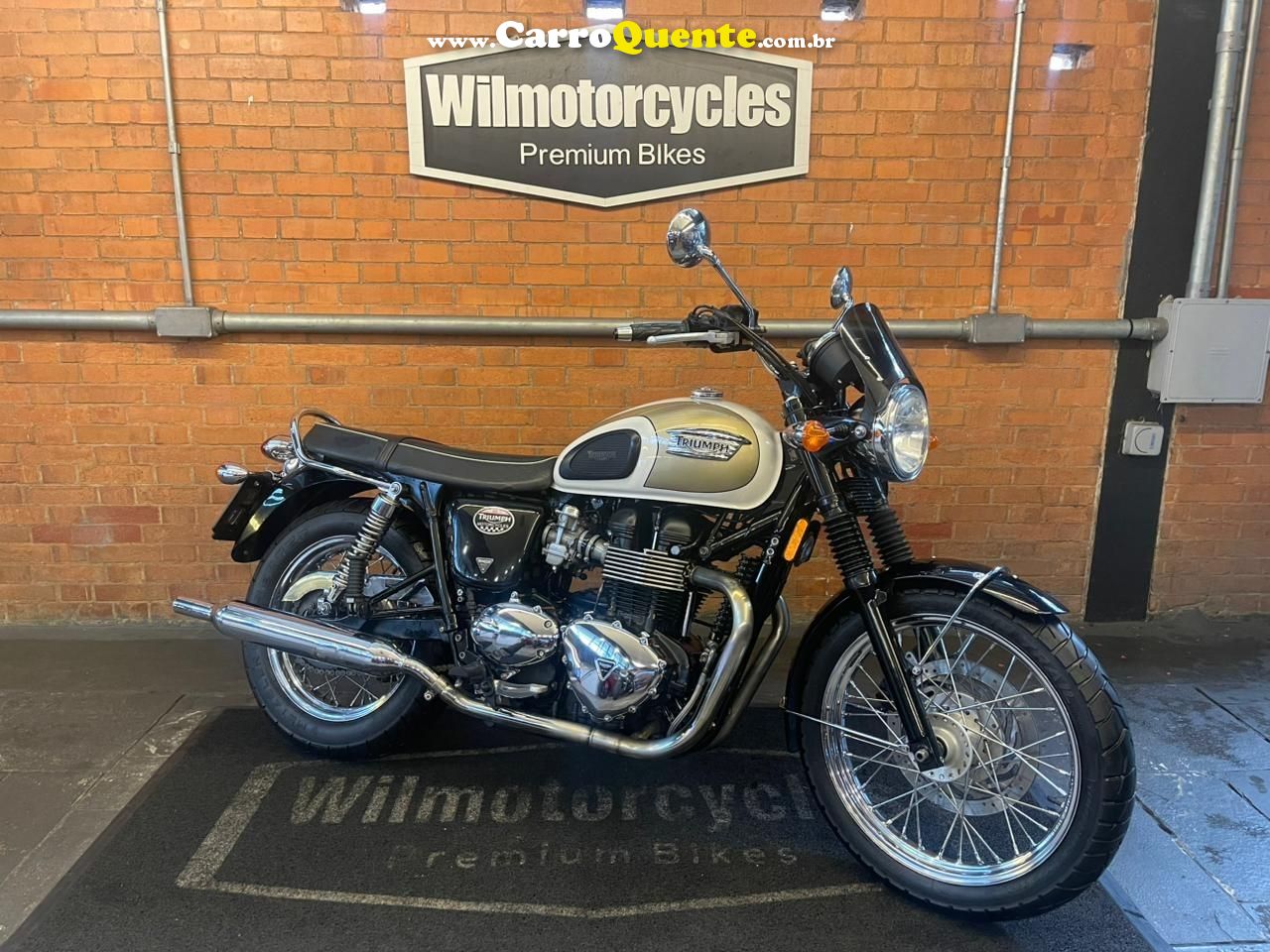 TRIUMPH BONNEVILLE T 100 865 2014 - Loja