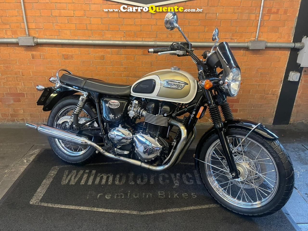 TRIUMPH BONNEVILLE T 100 865 2014 - Loja