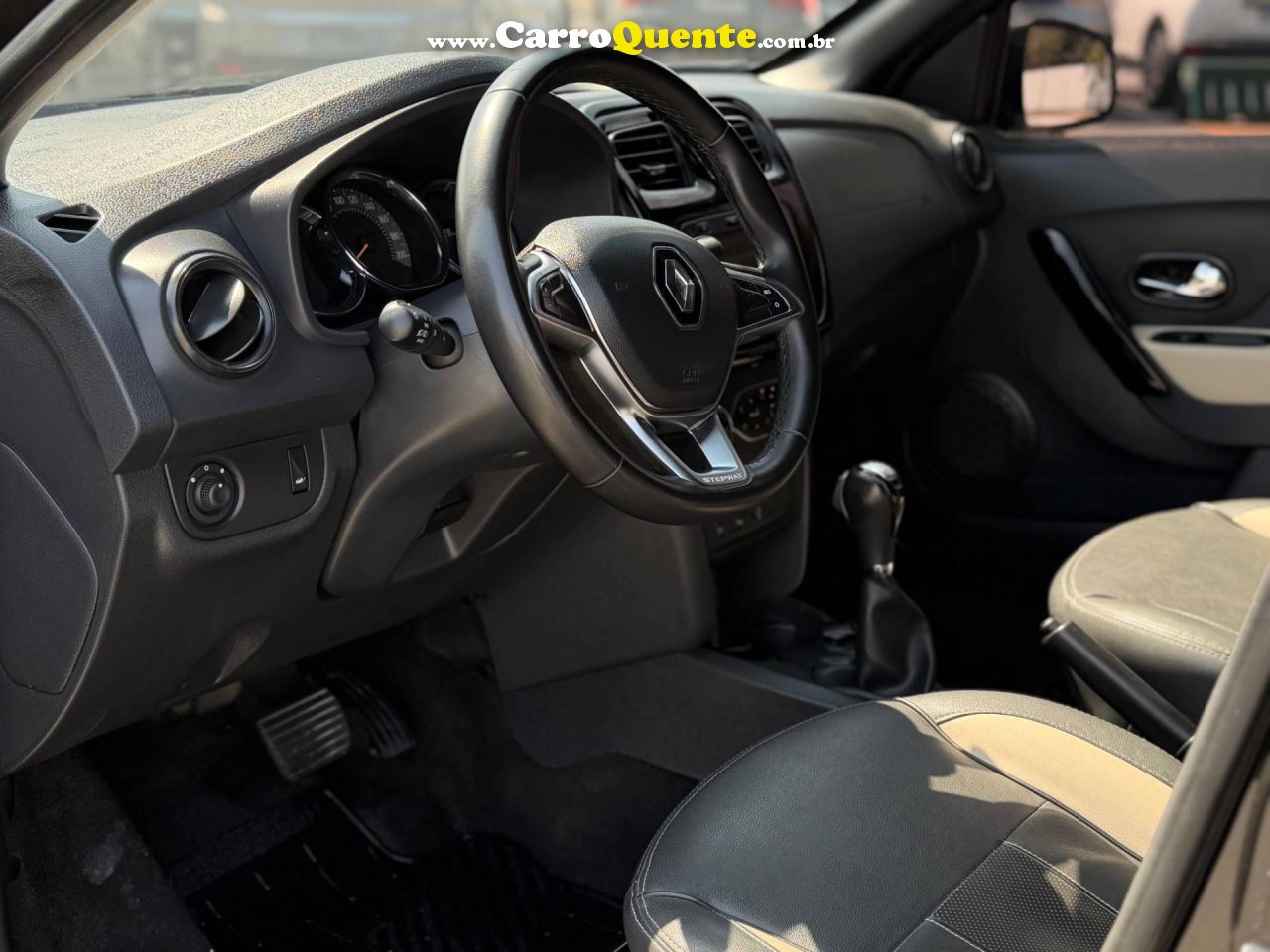 RENAULT SANDERO STEPWAY 1.6 16V SCE ICONIC 2022 - Loja