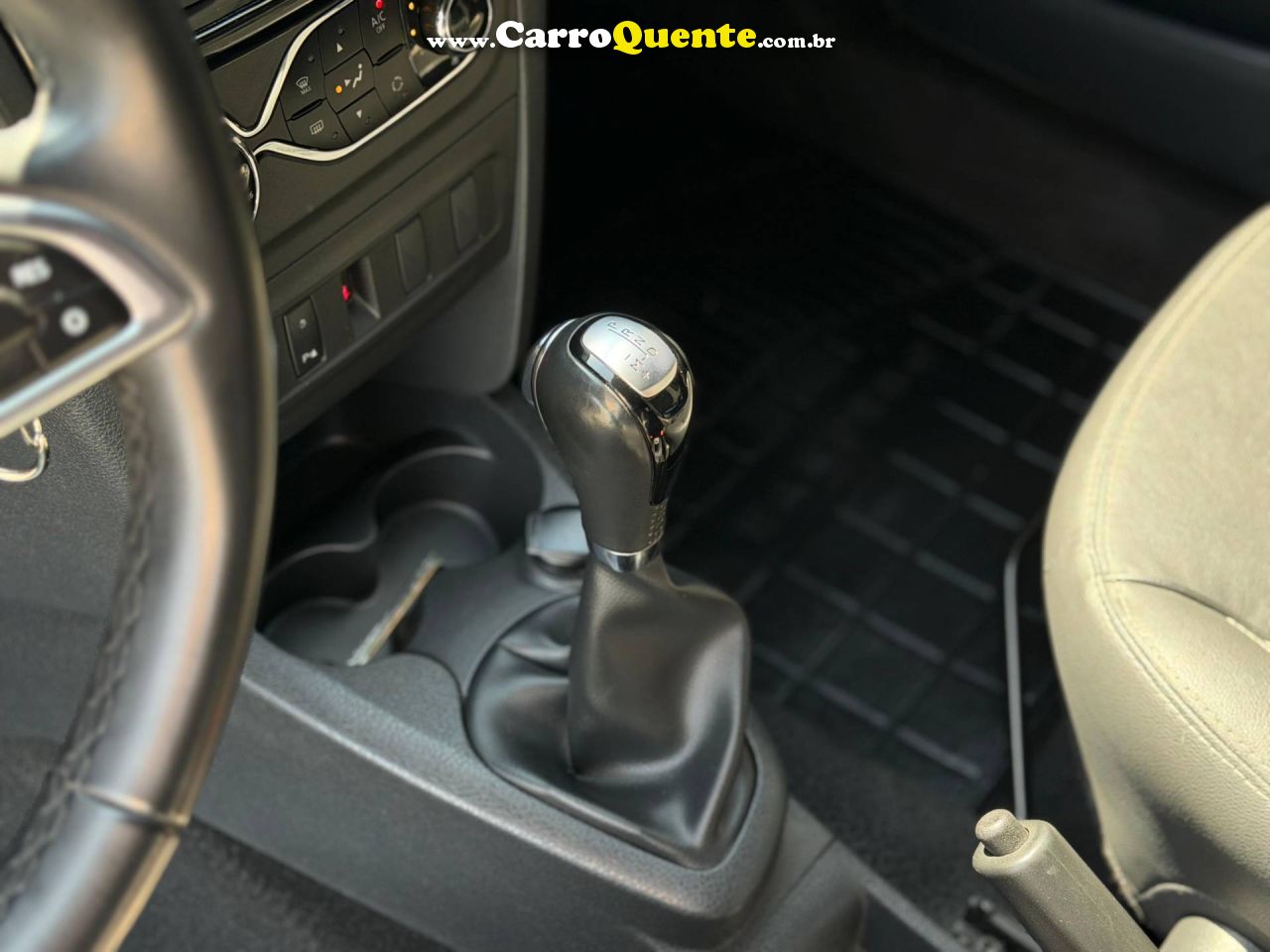 RENAULT SANDERO STEPWAY 1.6 16V SCE ICONIC 2022 - Loja