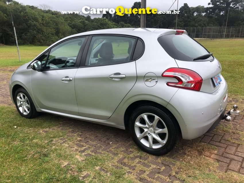 Peugeot 208 1.5 ALLURE 8V FLEX 4P MANUAL - Loja