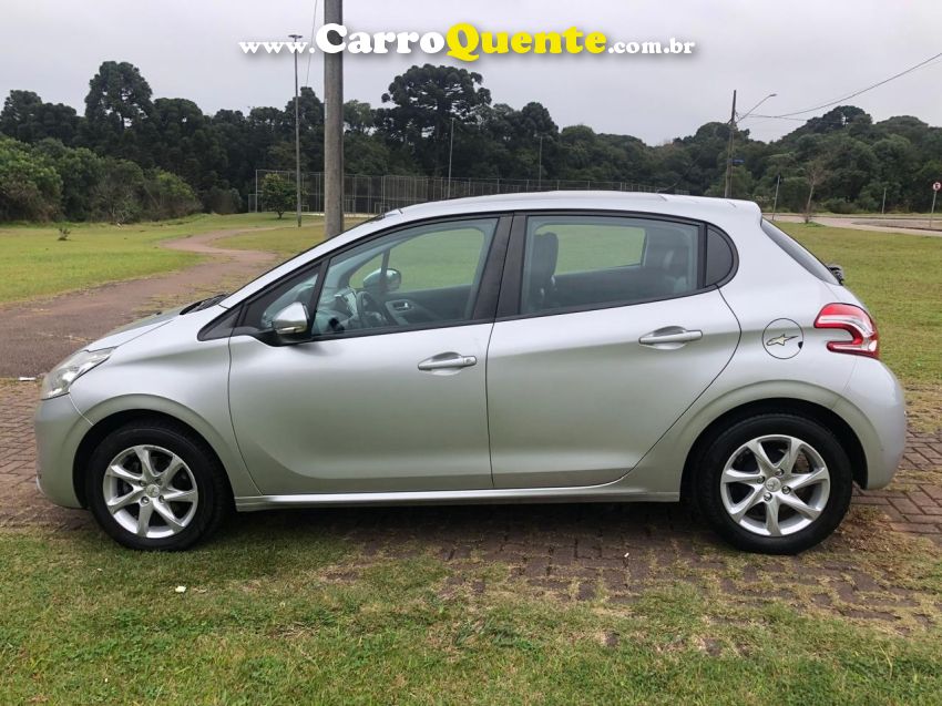 Peugeot 208 1.5 ALLURE 8V FLEX 4P MANUAL - Loja