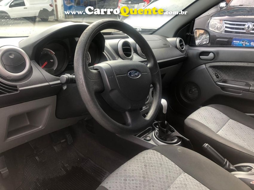 Ford FIESTA 1.0 ROCAM HATCH 8V FLEX 4P MANUAL - Loja