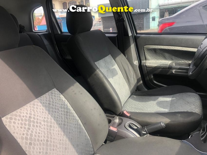 Ford FIESTA 1.0 ROCAM HATCH 8V FLEX 4P MANUAL - Loja