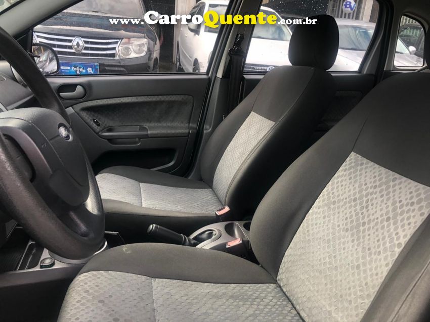 Ford FIESTA 1.0 ROCAM HATCH 8V FLEX 4P MANUAL - Loja