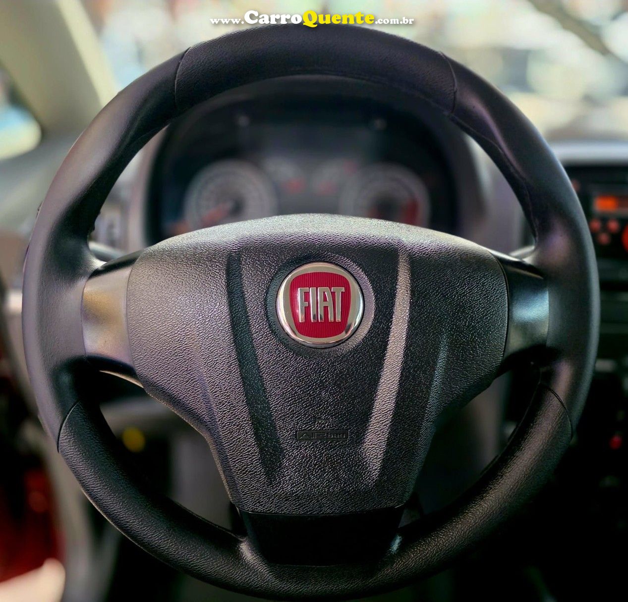 FIAT IDEA 1.6 MPI ESSENCE 16V 2013 - Loja