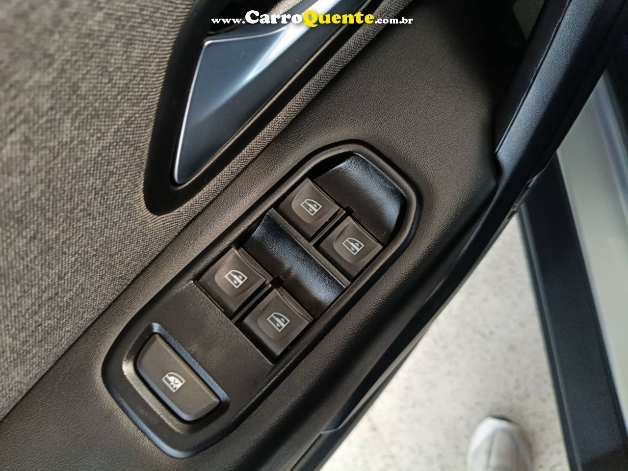 RENAULT DUSTER 1.6 16V SCE INTENSE PLUS 2025 - Loja