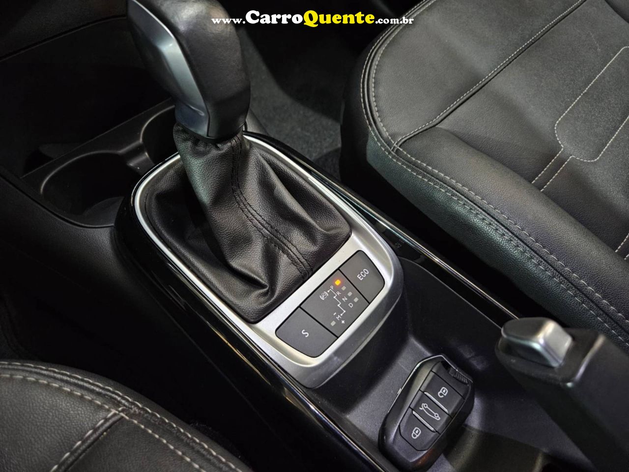 CITROEN C4 CACTUS 1.6 THP SHINE PACK * C/ 49.000 KM Apenas * 2022 - Loja