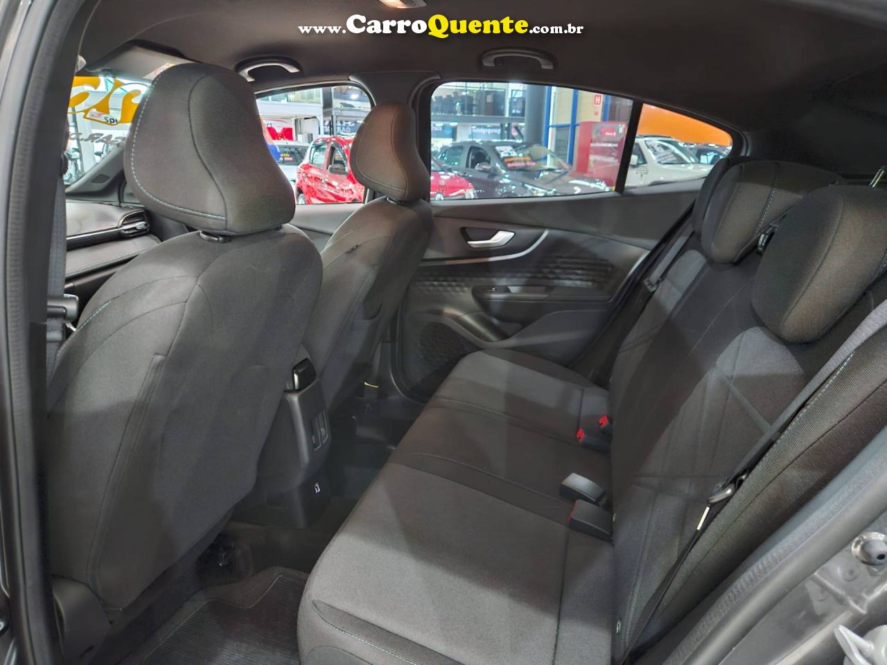 FIAT FASTBACK 1.0 TURBO 200 HYBRID AUDACE 2026 - Loja
