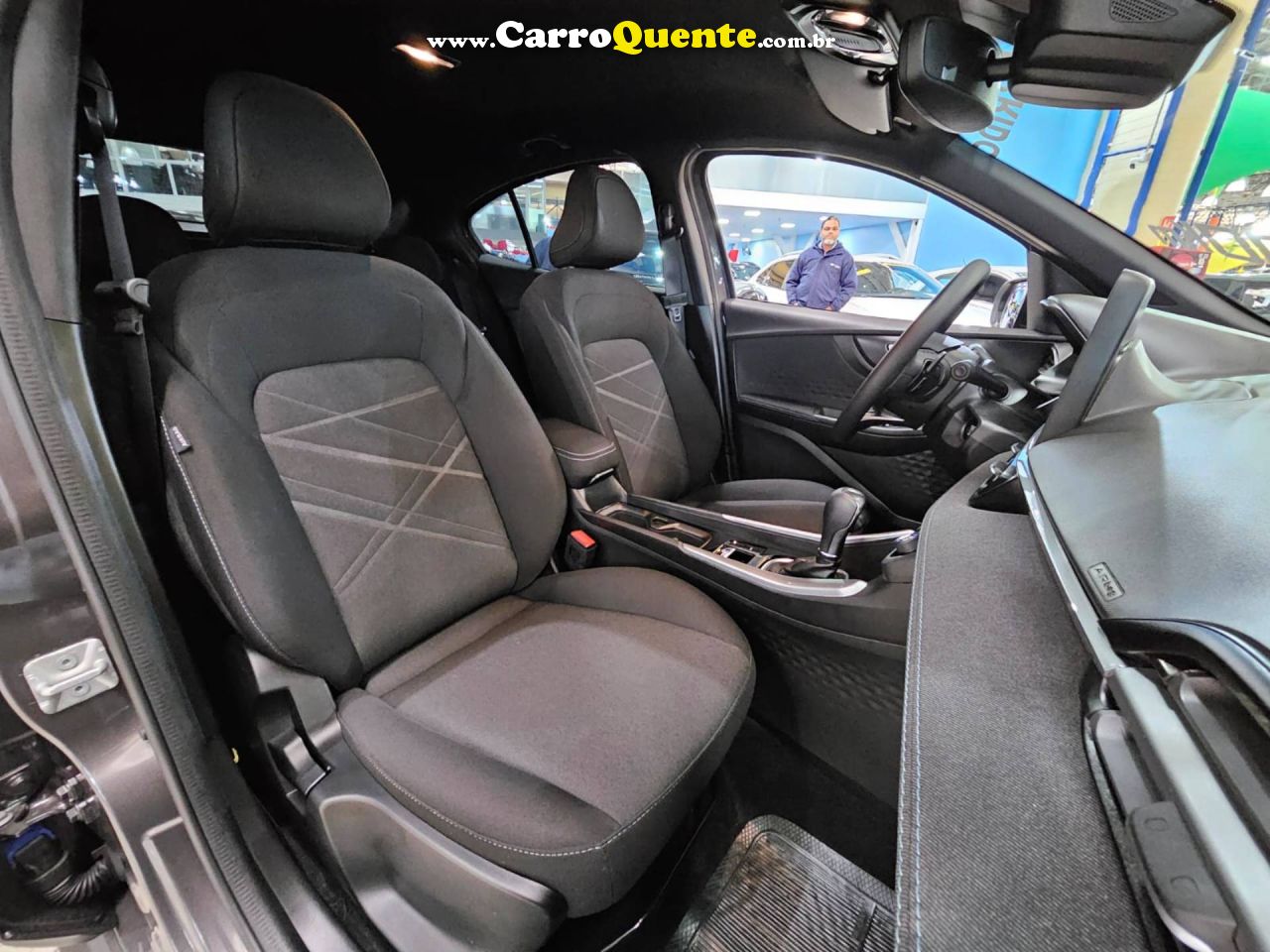 FIAT FASTBACK 1.0 TURBO 200 HYBRID AUDACE 2026 - Loja