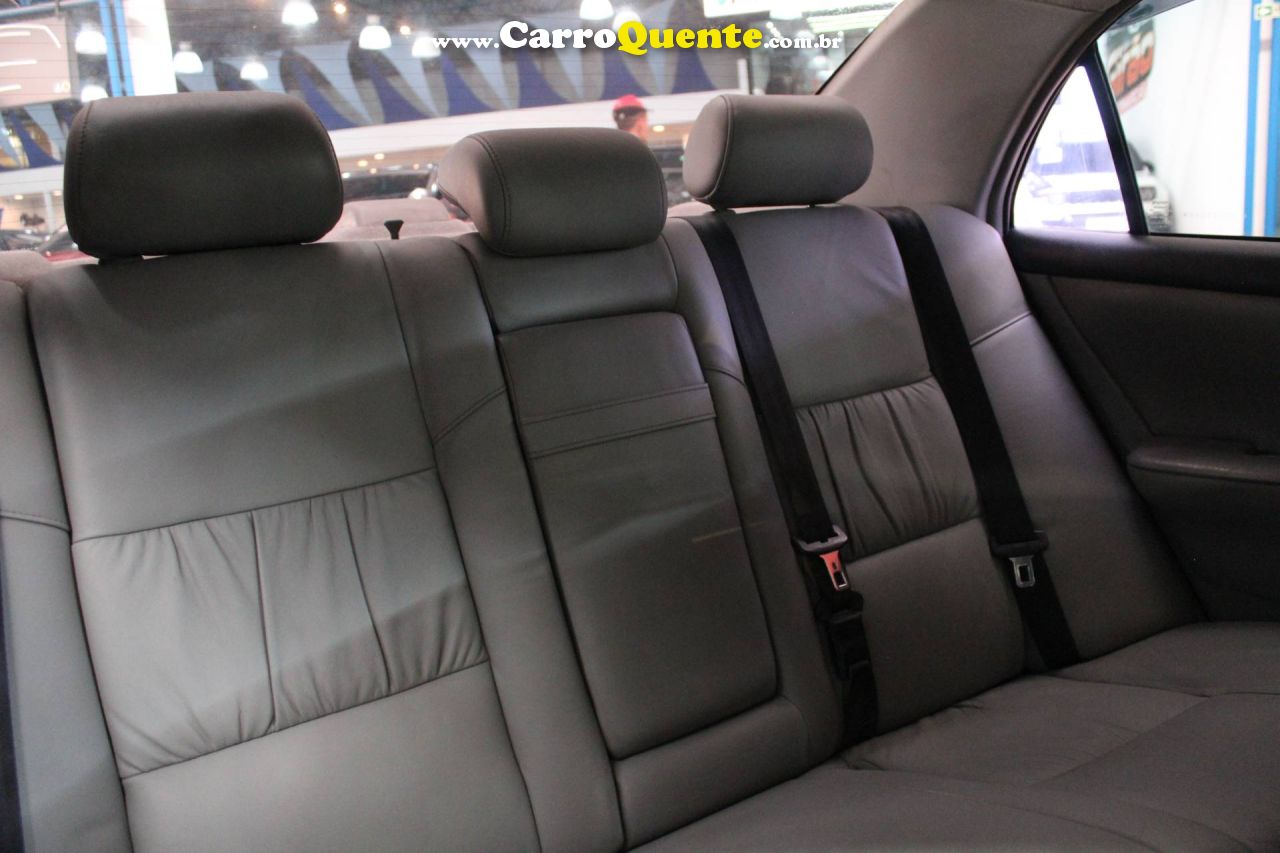 TOYOTA COROLLA 1.8 SE-G 16V 2004 - Loja