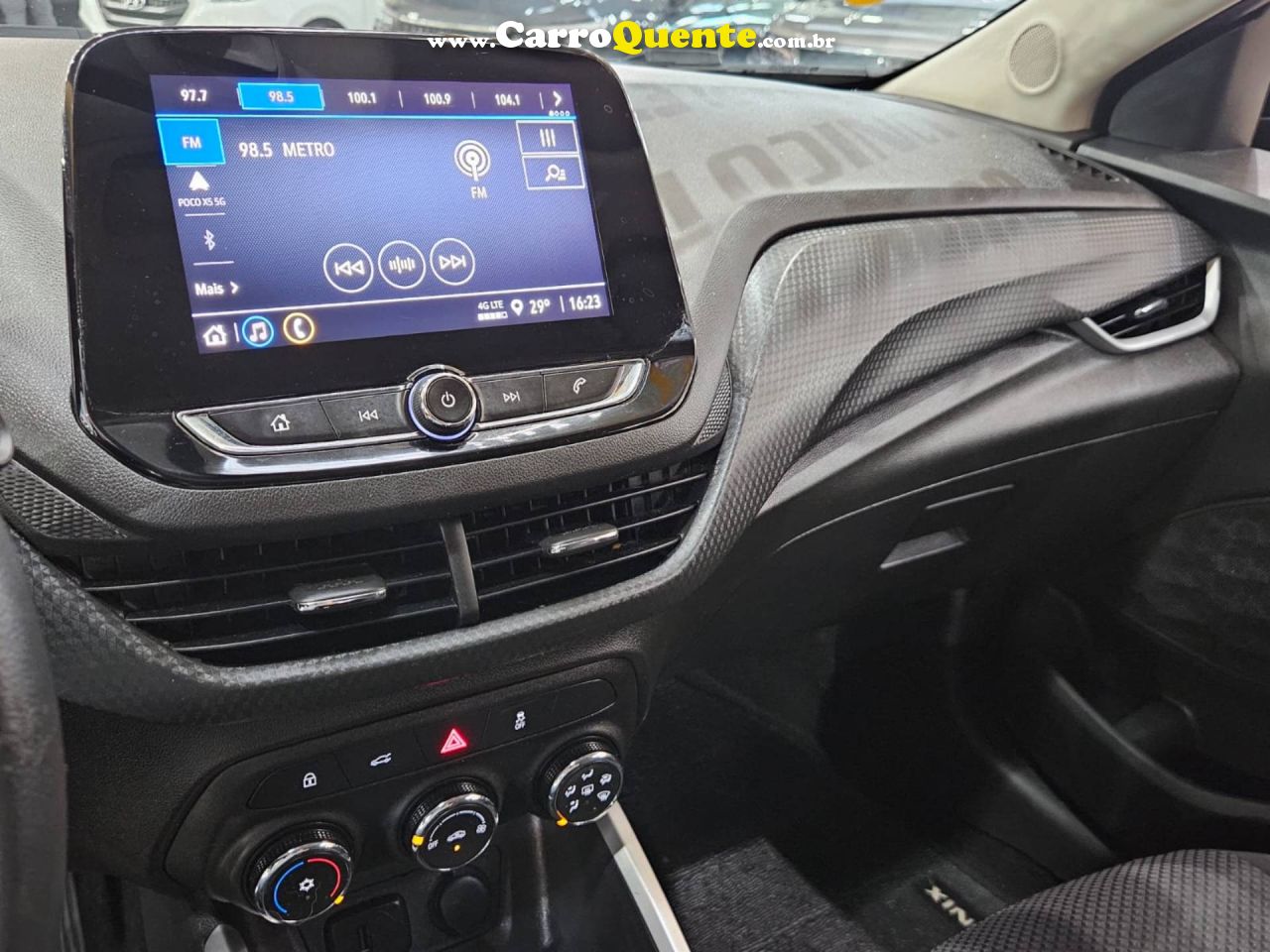 CHEVROLET ONIX 1.0 PLUS LT2 * C/ 31.000 KM Apenas * 2024 - Loja