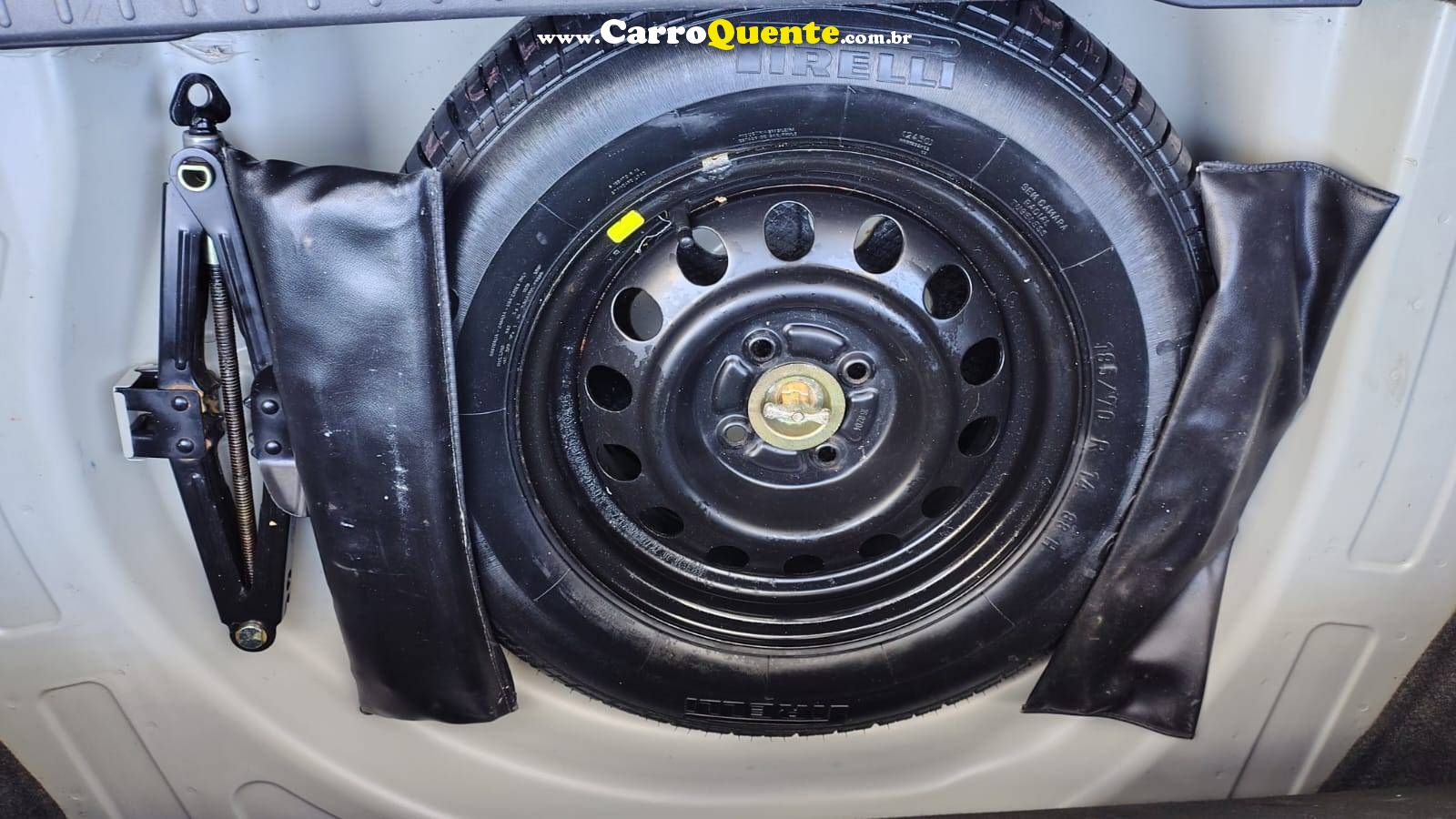 TOYOTA COROLLA 1.6 XLI 16V 2004 - Loja