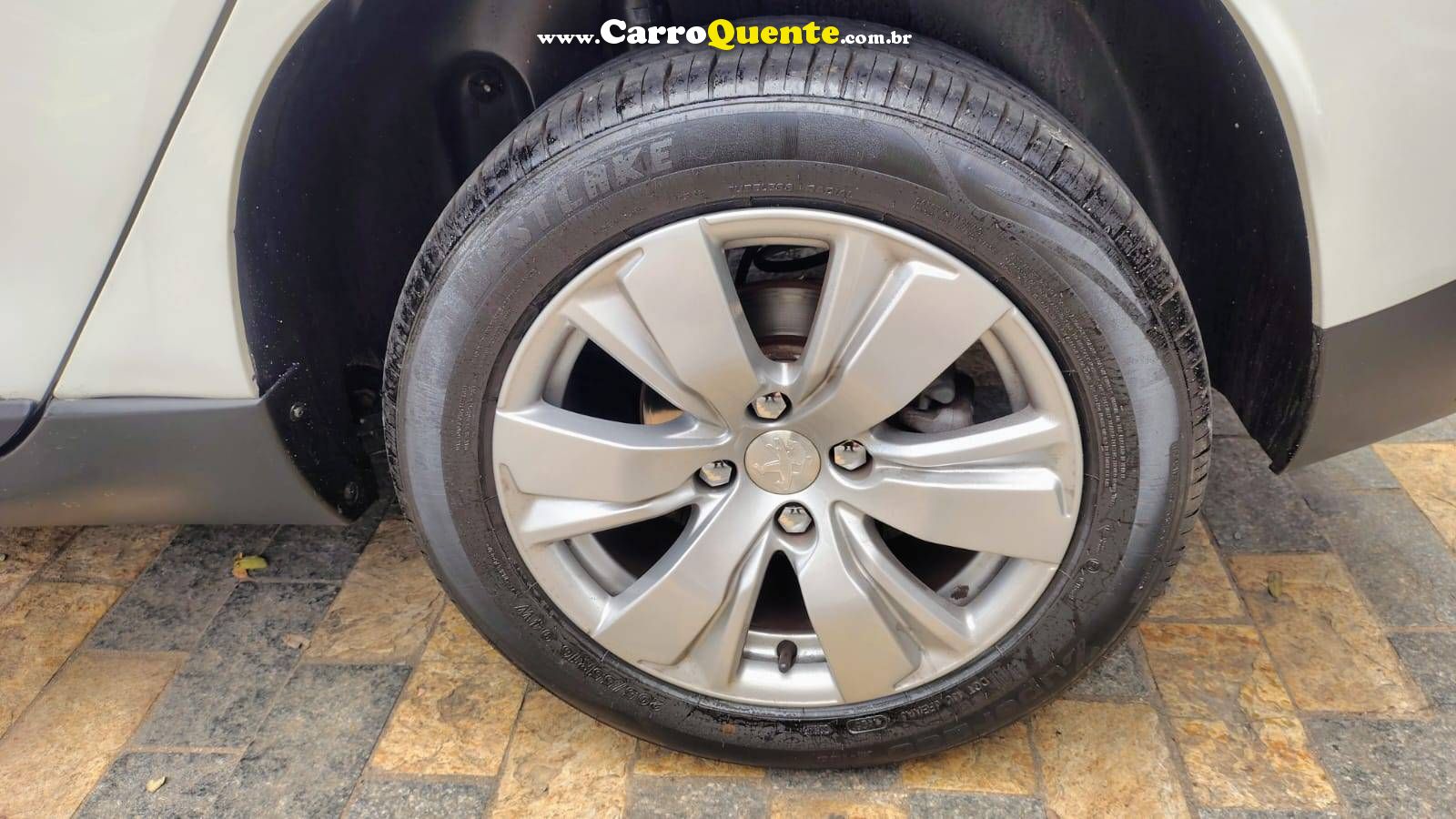 CHEVROLET ONIX 1.0 TURBO PLUS LTZ 2023 - Loja